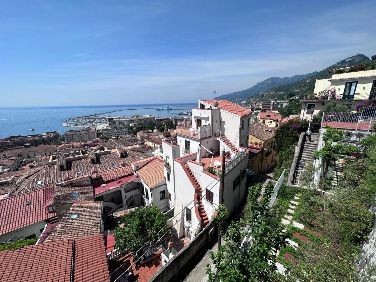 Casa "Positano" Da Ely - Salerno Centro Con Self Check-In Lägenhet Exteriör bild