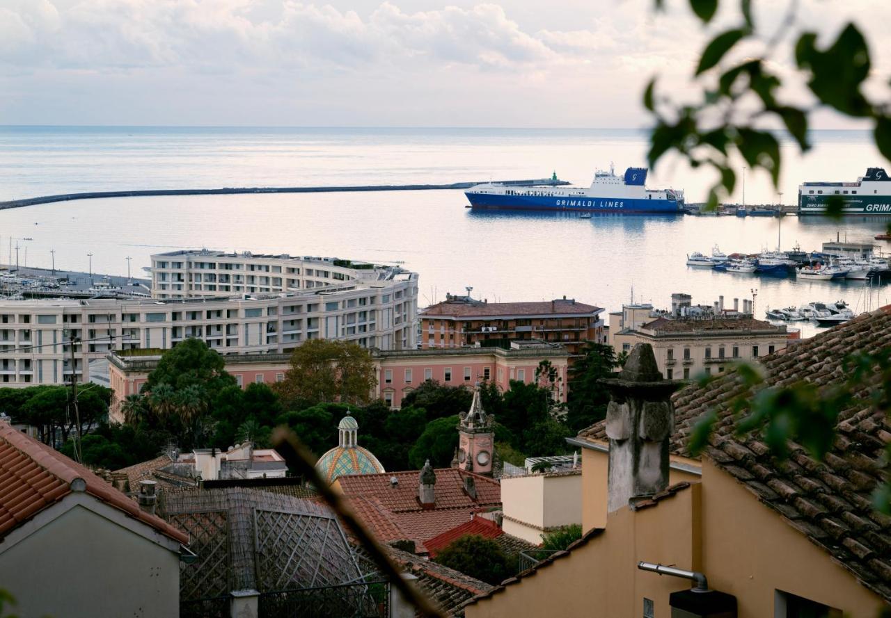 Casa "Positano" Da Ely - Salerno Centro Con Self Check-In Lägenhet Exteriör bild